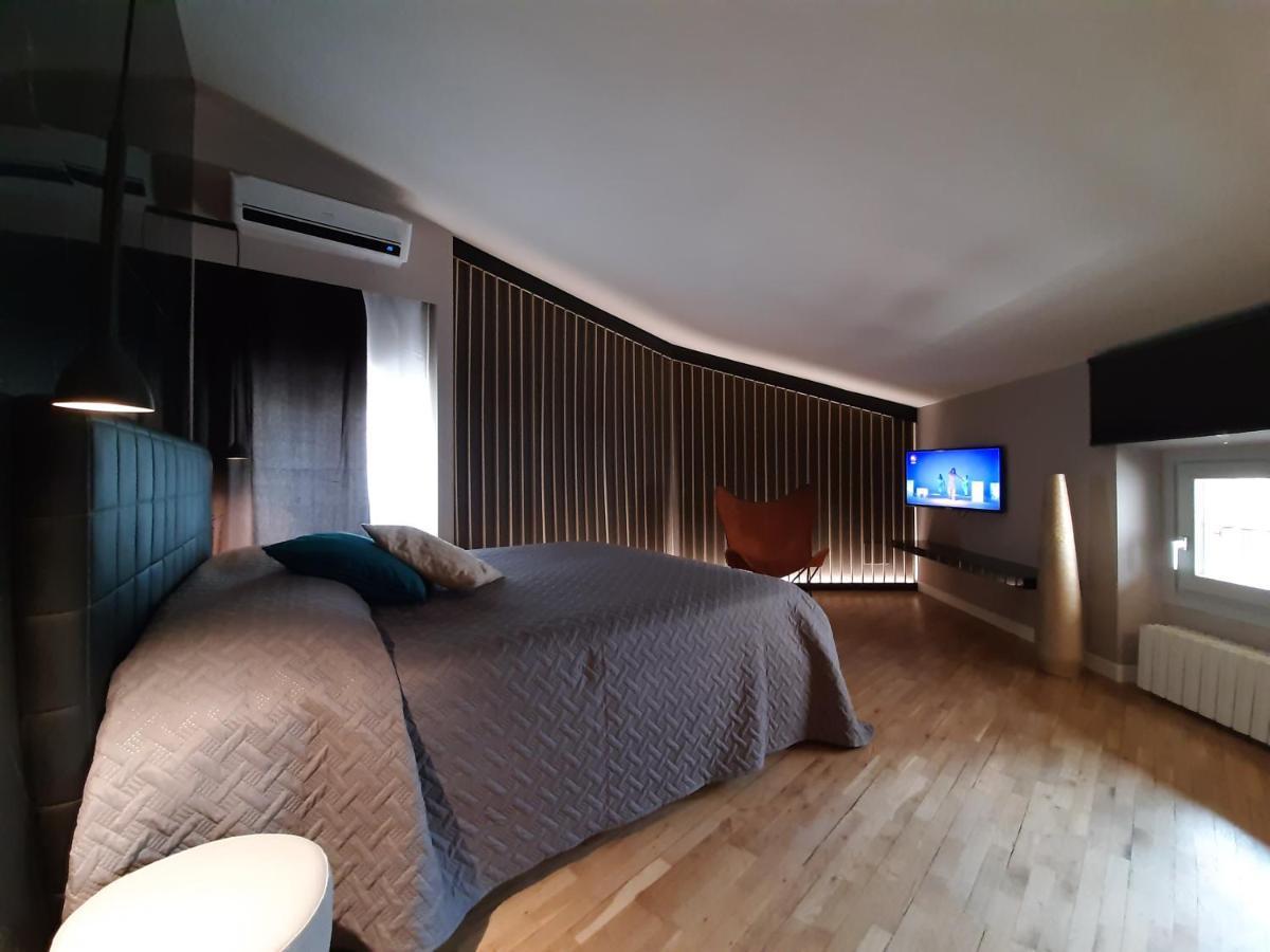 Moaa - Modern Art Apartment